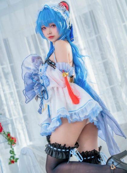 精灵旅社2-中英字幕免费观看