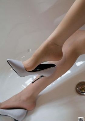 穿越星河拥抱你-手机视频迅雷电影在线