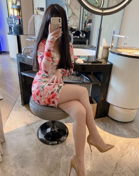 校园女生强袭者-中英字幕免费全集观看