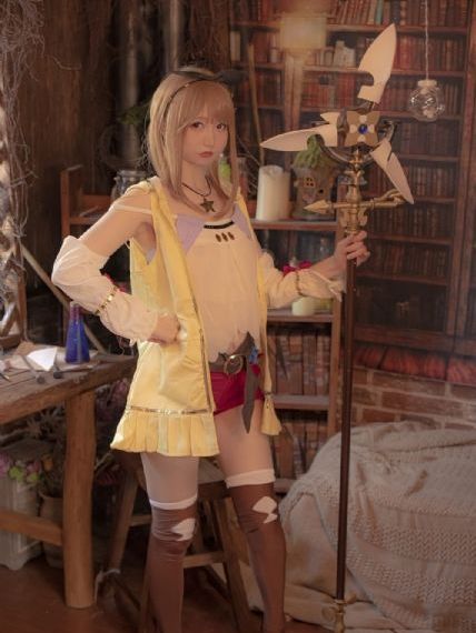 同居少女诸事卜-原版加长免费观看