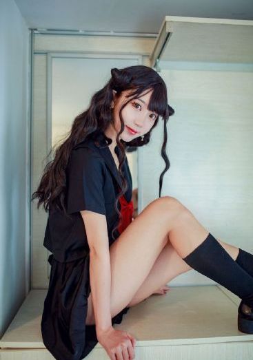 衣橱国语-佳片在线手机观看