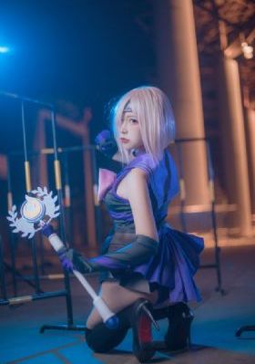 多莉·巴顿的七彩圣诞爱之圣环-独播免费电视剧